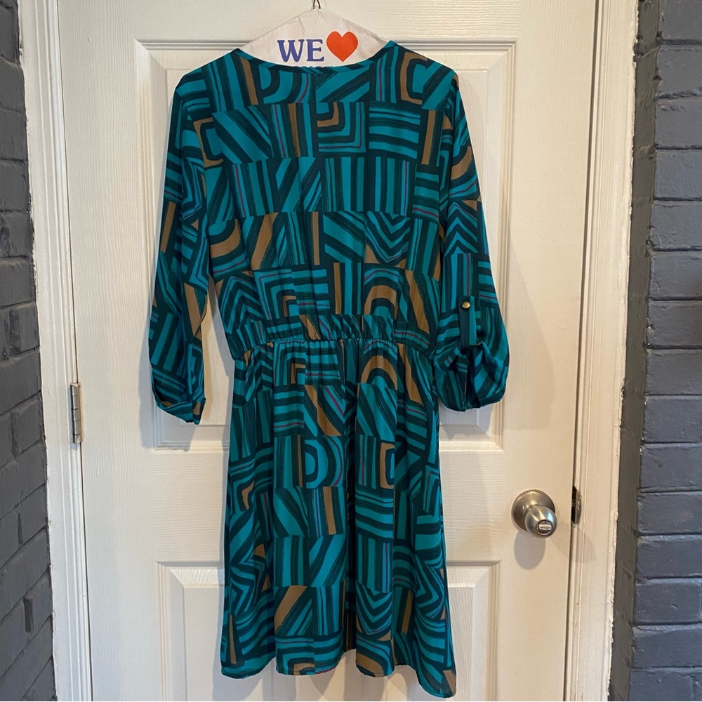 Dress - Picture 3 of 4